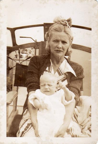 DorothyWescoatKenbaby.jpg
