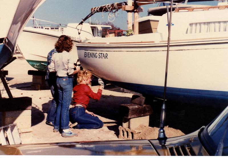 EveningStarOday23_003.jpg - Debbie and Jessie help get the boat ready for launch, 1981