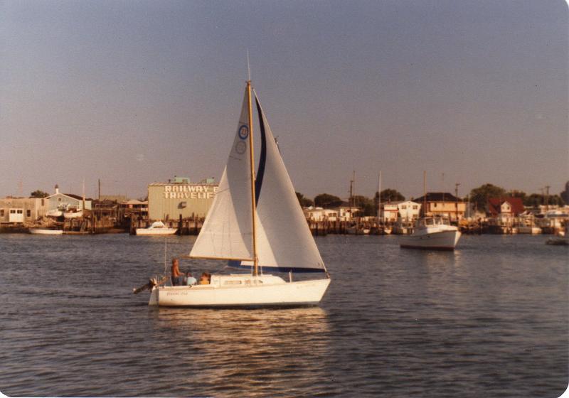 EveningStarOday23_031.jpg - Evening Star, our ODay 23, new engine and full 170% genoa