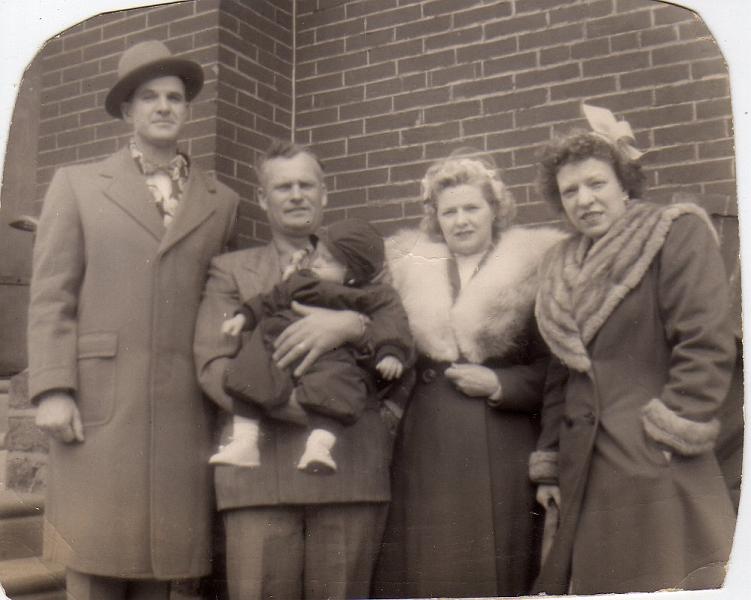 Kenbaby13_Mar16,1952126.jpg