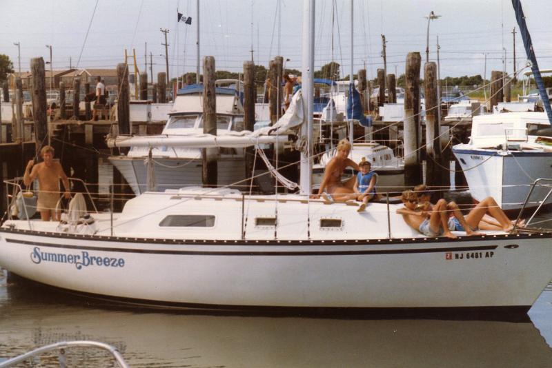 32SummerBreezeHunter1983.jpg