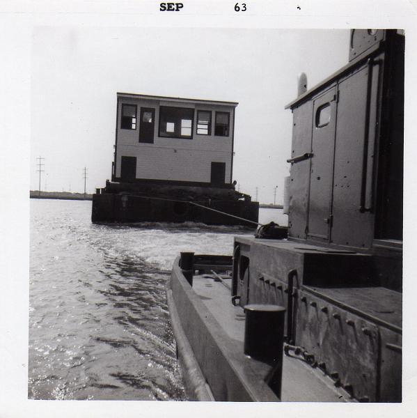 PusherTowing3.jpg