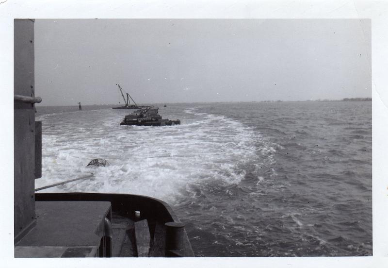 PusherTowing5.jpg